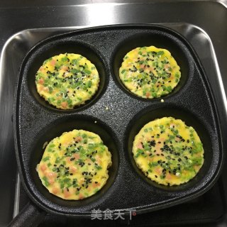 火腿肠香葱饼的做法步骤：6