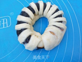 枣沙面包的做法步骤：12