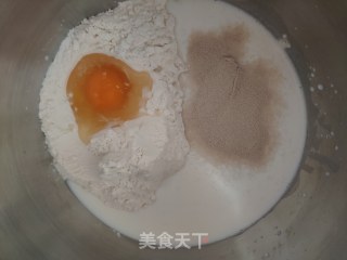 椰蓉爱心面包的做法步骤：1