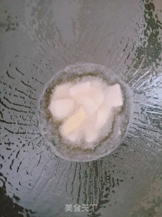 口蘑鸡腿肉的做法步骤：6