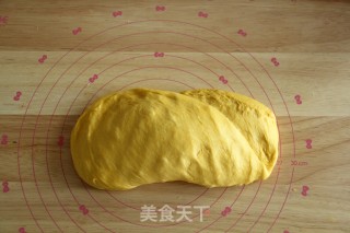 南瓜椰蓉奶酥包的做法步骤：5