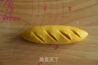 南瓜椰蓉奶酥包的做法步骤：12