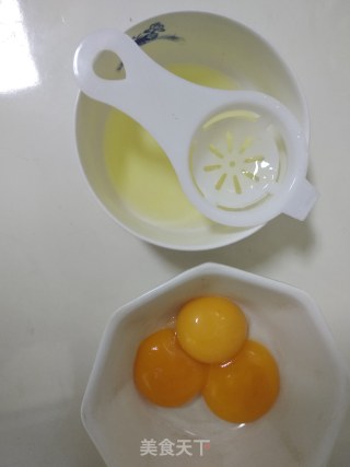 春季应季美食——芒果蛋清溶豆的做法步骤：1