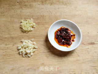 下饭黄花菜的做法步骤：3