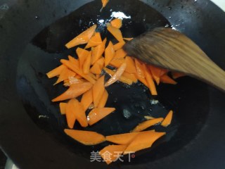 姬松茸炒鸡蛋的做法步骤：8