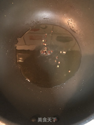 西葫芦鸡蛋粉丝素馅包子的做法步骤：2