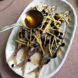 蒸池鱼的做法步骤：5