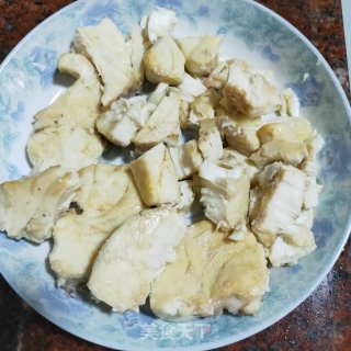 自制鱼松（无酱油版）的做法步骤：4