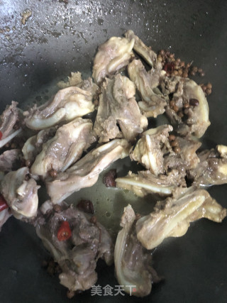 辣炒猪脆骨的做法步骤：2