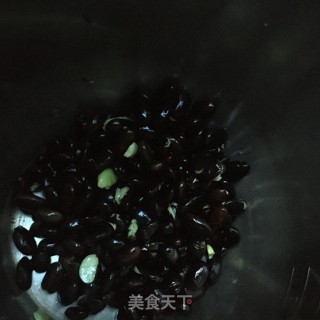 黑豆枸杞豆浆的做法步骤：3