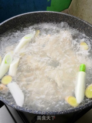 宝宝辅食—鸡肉粉的做法步骤：4
