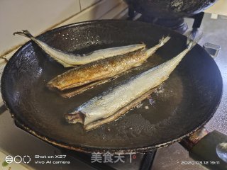 红烧秋刀鱼的做法步骤：3