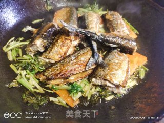 红烧秋刀鱼的做法步骤：4