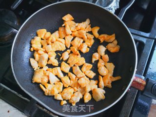 新奥尔良鸡肉饭团的做法步骤：2