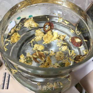 菊花枸杞山楂茶的做法步骤：2