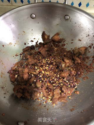 香酥麻辣兔丁的做法步骤：8