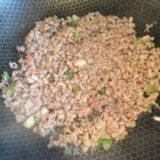 肉末杏鲍菇炒苦瓜的做法步骤：3