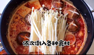 小石窖私房菜麻辣烫的做法步骤：9
