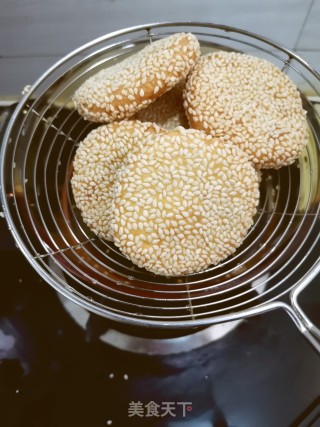 南瓜芝麻饼的做法步骤：9