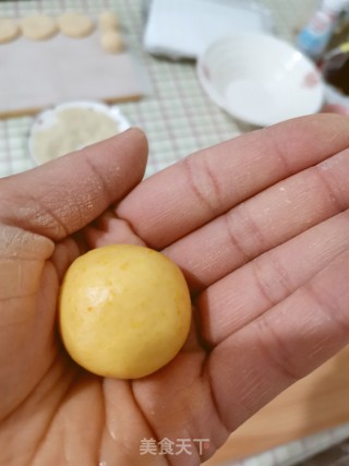 南瓜芝麻球的做法步骤：5