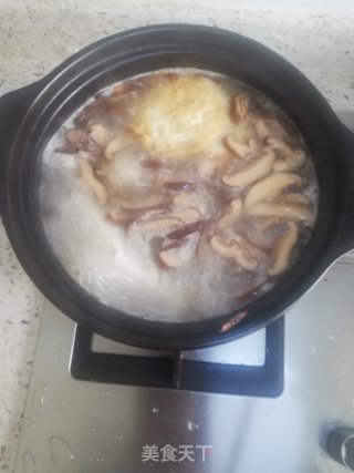 砂锅鲫鱼汤的做法步骤：3