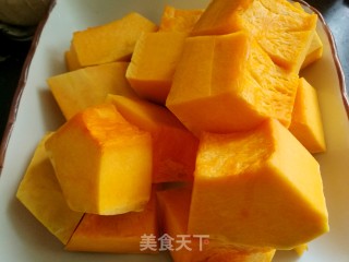 腊肠南瓜饭的做法步骤：2