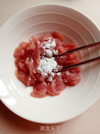 甜豆香菇瘦肉汤的做法步骤：2