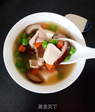 甜豆香菇瘦肉汤的做法步骤：9