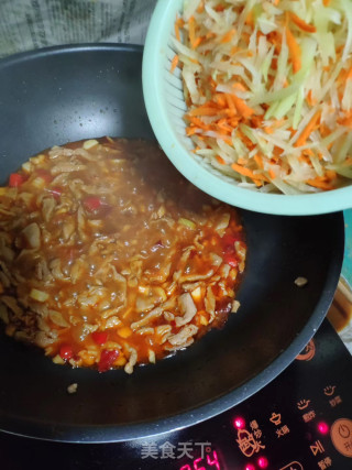 鱼香肉丝的做法步骤：5