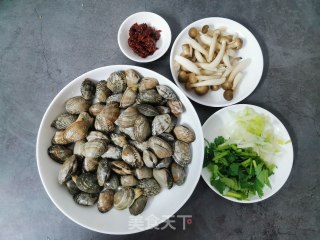 辣炒花甲（蛤蜊）的做法步骤：1