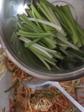 鸡丝炒面的做法步骤：18