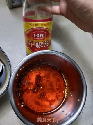 红油抄手的做法步骤：1