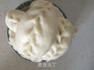 鸡蛋韭菜海米包子的做法步骤：11