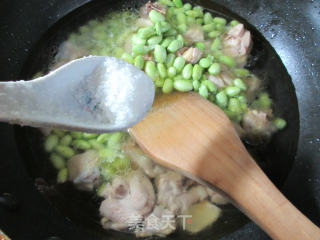 毛豆烧鸡块的做法步骤：7
