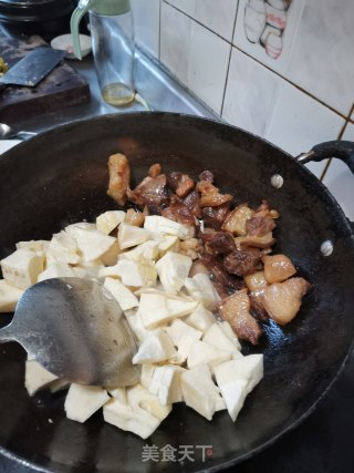 冬笋烧肉的做法步骤：4