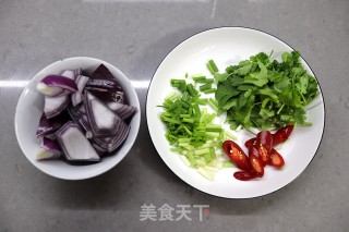 啤酒炖草鱼的做法步骤：3