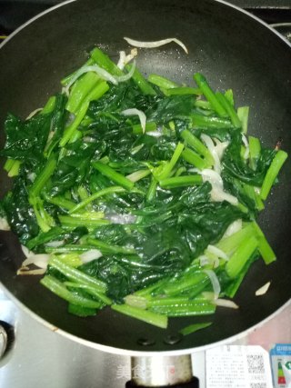 菠菜炒粉皮的做法步骤：5