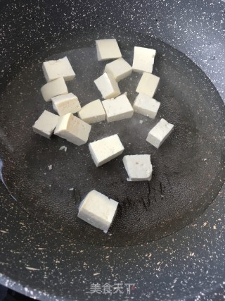 豆腐鱼丸汤的做法步骤：22