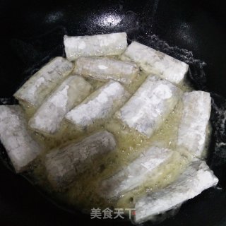 香酥刀鱼的做法步骤：5