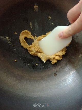 咸蛋黄肉松馅艾草青团的做法步骤：10