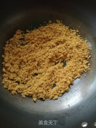 咸蛋黄肉松馅艾草青团的做法步骤：11