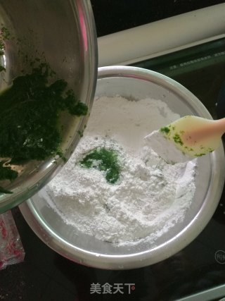 咸蛋黄肉松馅艾草青团的做法步骤：16