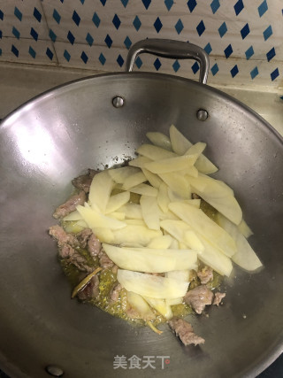 三色牛肉片的做法步骤：3
