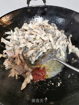 啤酒焖青蛙的做法步骤：3