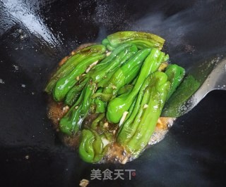 糖醋虎皮青椒的做法步骤：6