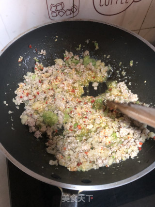 双色手擀炸酱面的做法步骤：6
