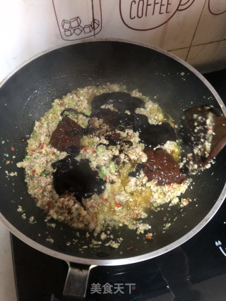 双色手擀炸酱面的做法步骤：8