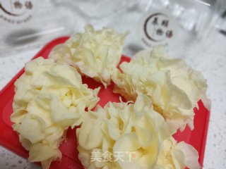 红枣银耳莲子羹的做法步骤：2