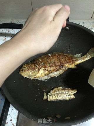 香煎黄花鱼的做法步骤：6