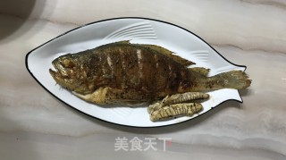 香煎黄花鱼的做法步骤：7